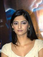 Sonam kapoor1